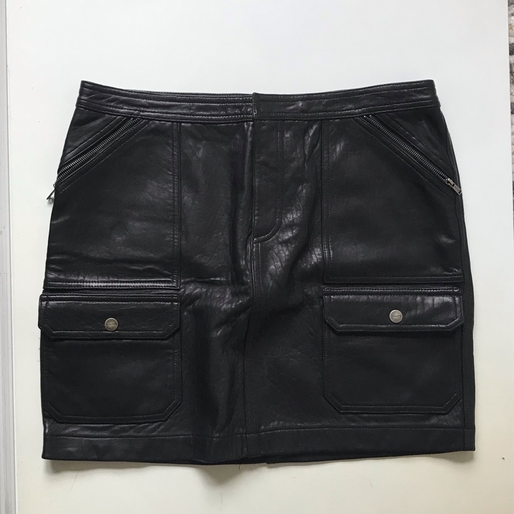 Ralph Lauren Y2K rare genuine leather mini skirt w zippers and pockets, Size 8